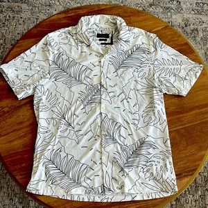 Men’s Black and White Hawaiian Polo with Kinetic Stretch